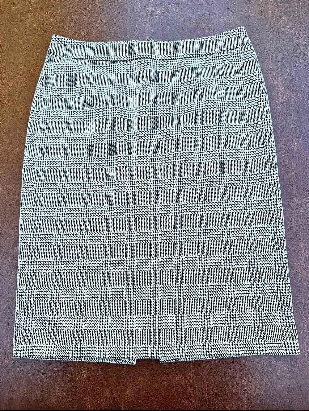 Michael Kors Checkered Pencil Skirt in Black & White Size Small